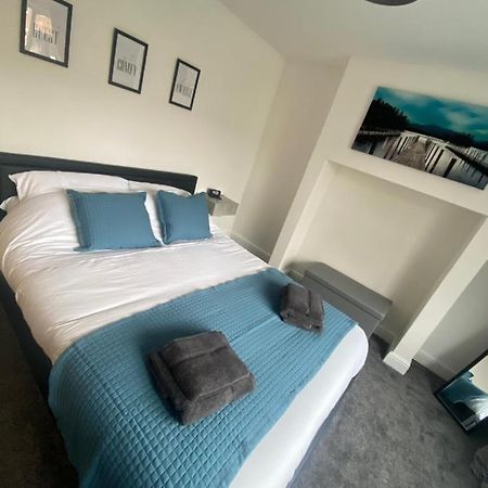 Lovely 1-Bedroom Apartment With Garden And Parking Stone  Kültér fotó