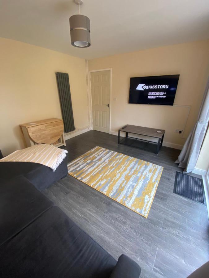 Lovely 1-Bedroom Apartment With Garden And Parking Stone  Kültér fotó