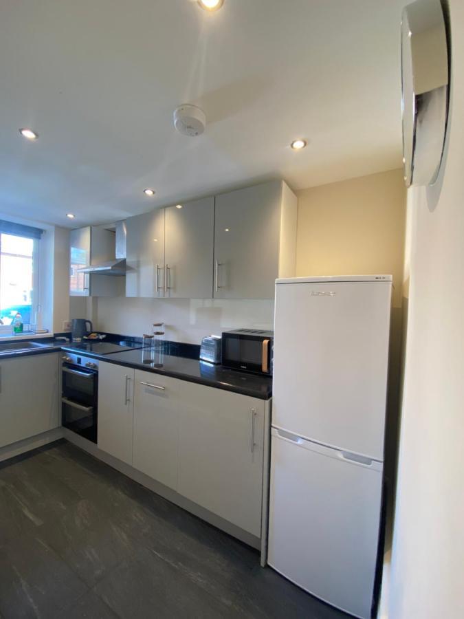 Lovely 1-Bedroom Apartment With Garden And Parking Stone  Kültér fotó